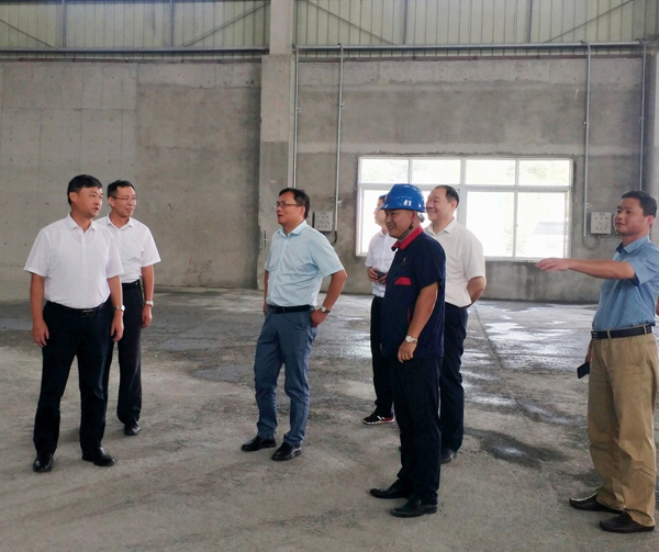 集團(tuán)公司黨委委員、股份公司黨委書記、總經(jīng)理蔣培進(jìn)到矸石項(xiàng)目部調(diào)研 