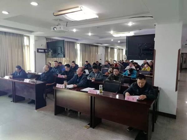 建材公司學(xué)習(xí)黨的十九屆六中全會精神 建材公司學(xué)習(xí)黨的十九屆六中全會精神