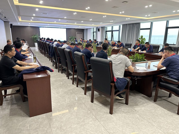 公司召開安全、環(huán)保、職業(yè)衛(wèi)生工作會(huì)議 