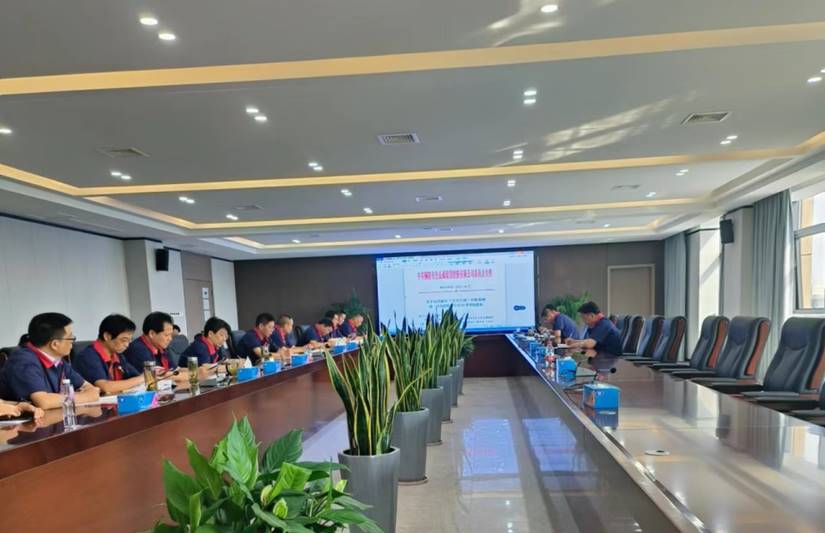 運用浙江‘千萬工程’經(jīng)驗案例，加強公司5S管理工作會議